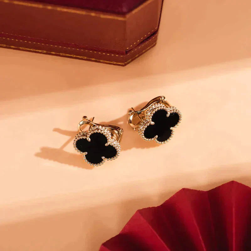[Charm Aries Jewelry]CLOVER MEDIUM 1 MOTIFS  ONYX STUD EARRINGS