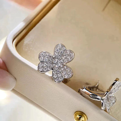 [Charm Aries Jewelry]CLOVER COMOS DIAMOND EARRINGS SILVER