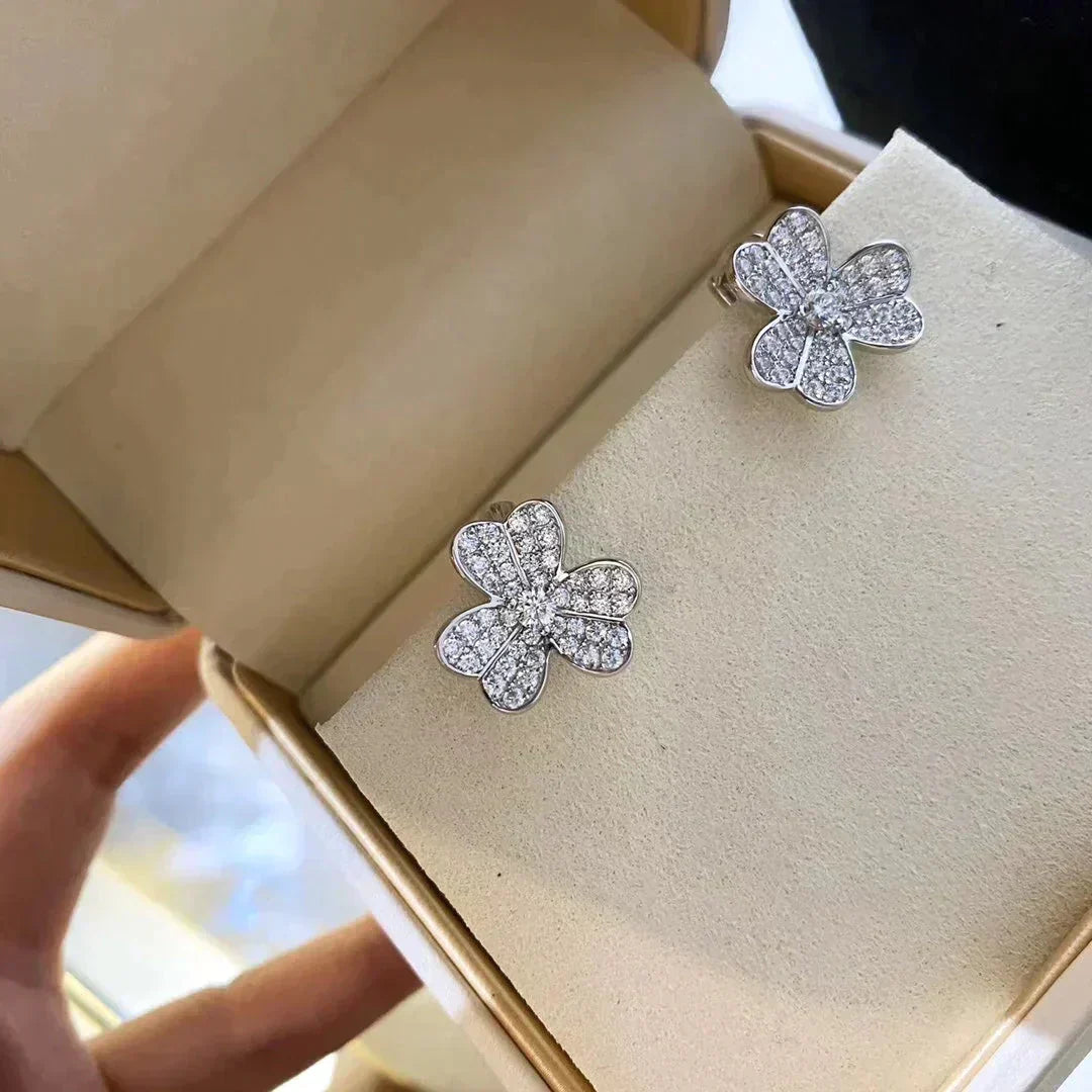 [Charm Aries Jewelry]CLOVER COMOS DIAMOND EARRINGS SILVER