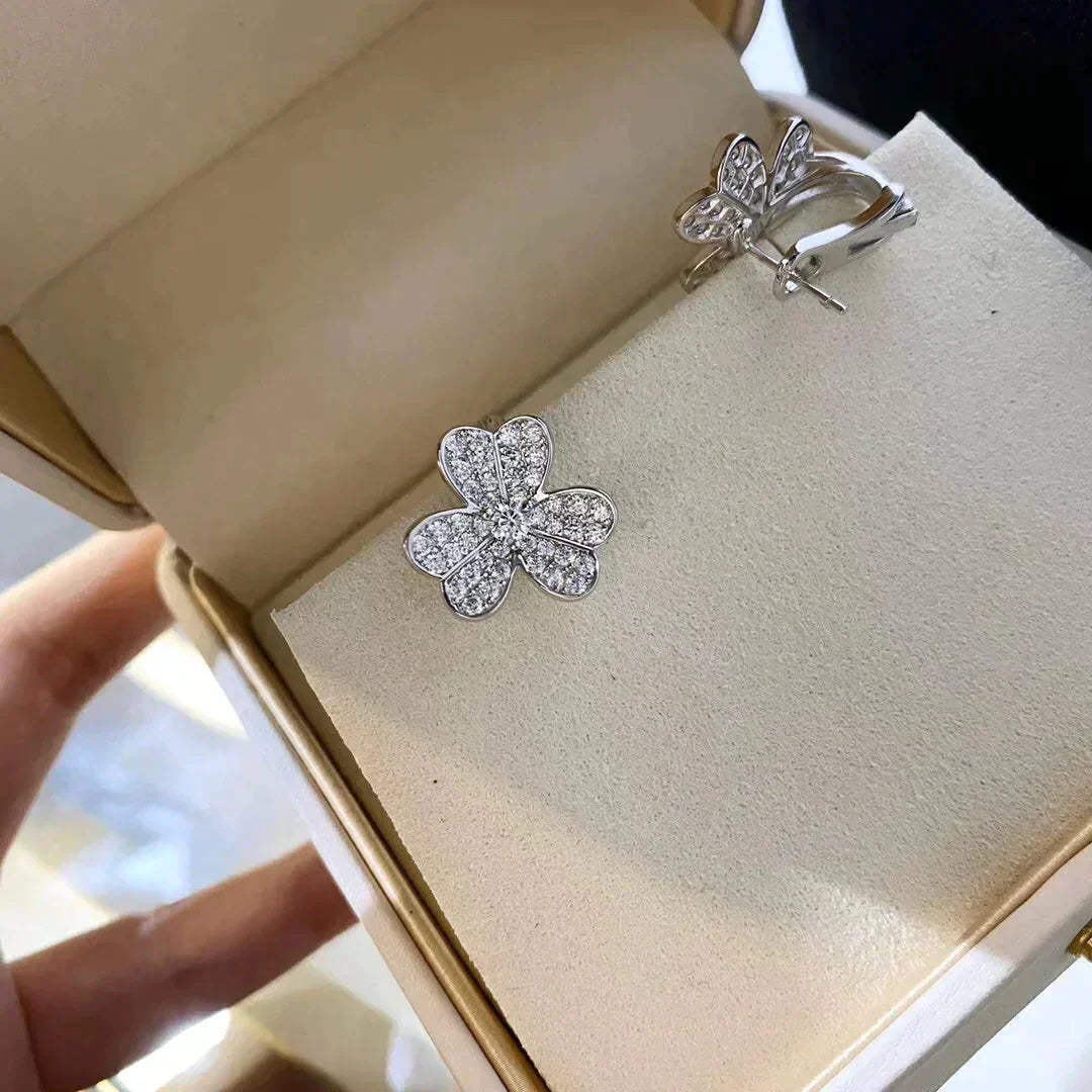[Charm Aries Jewelry]CLOVER COMOS DIAMOND EARRINGS SILVER