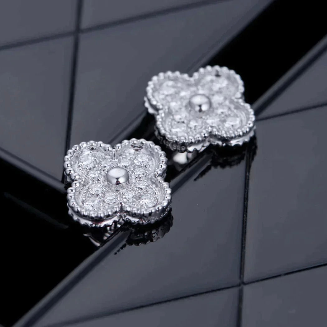 [Charm Aries Jewelry]CLOVER 1 MOTIFS DIAMOND STUD EARRINGS SILVER