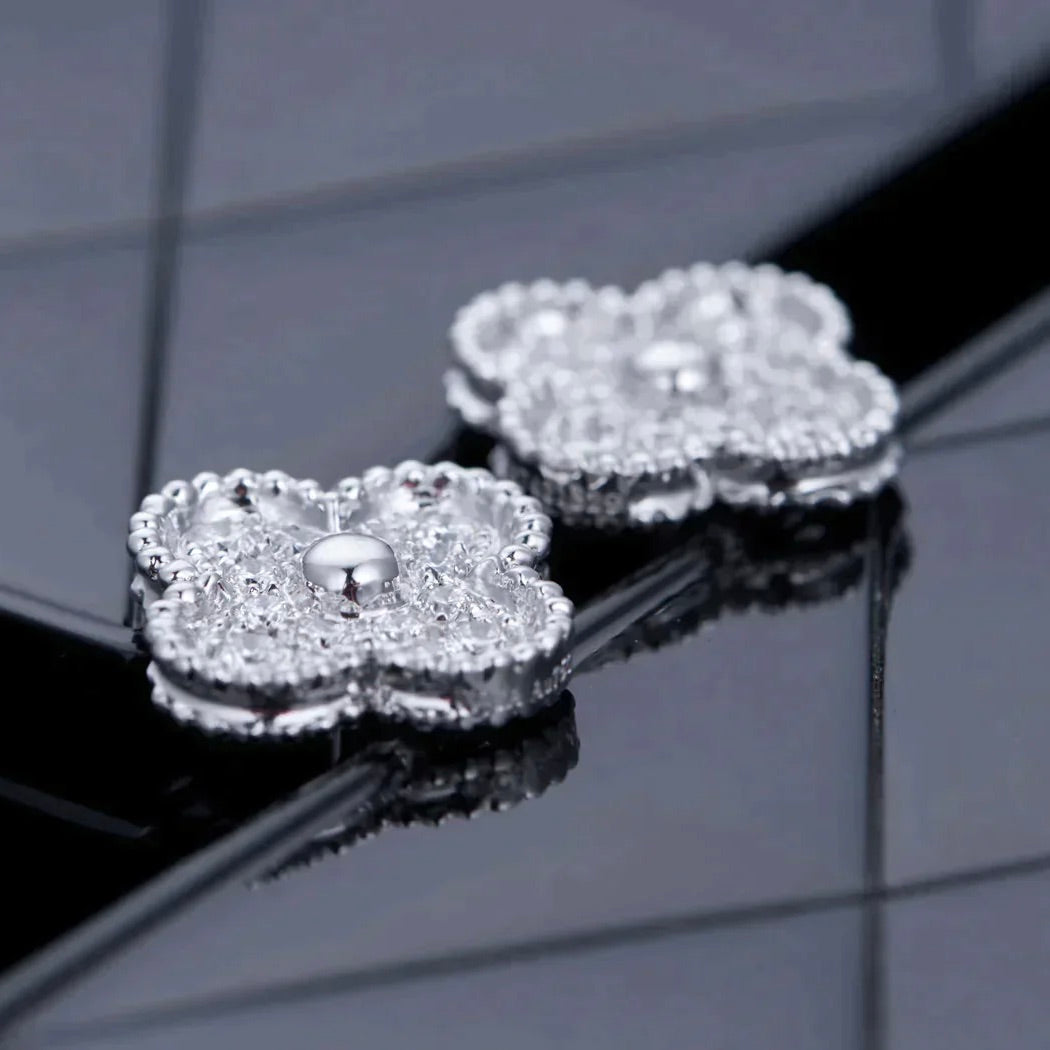[Charm Aries Jewelry]CLOVER 1 MOTIFS DIAMOND STUD EARRINGS SILVER