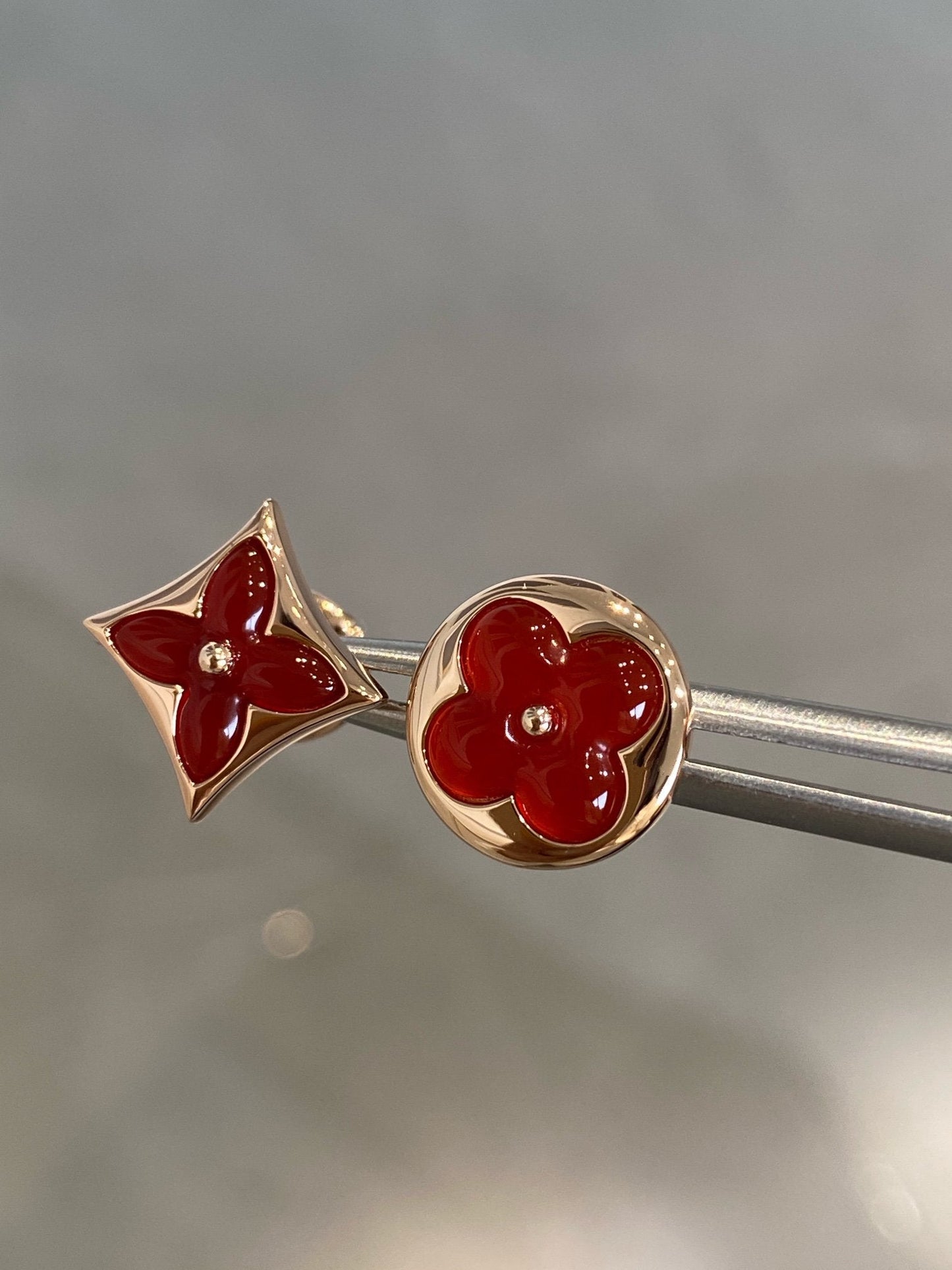 [Charm Aries Jewelry]STAR AND SUN PINK GOLD CARNELIAN STUD EARRINGS