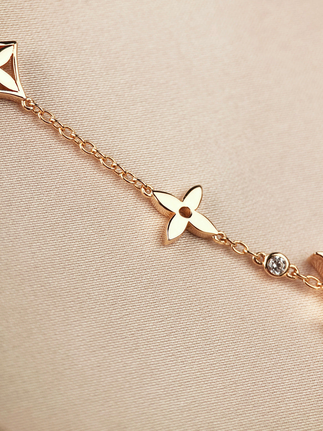 [Charm Aries Jewelry]STAR AND SUN 7 MOTIFS GOLD BRACELET
