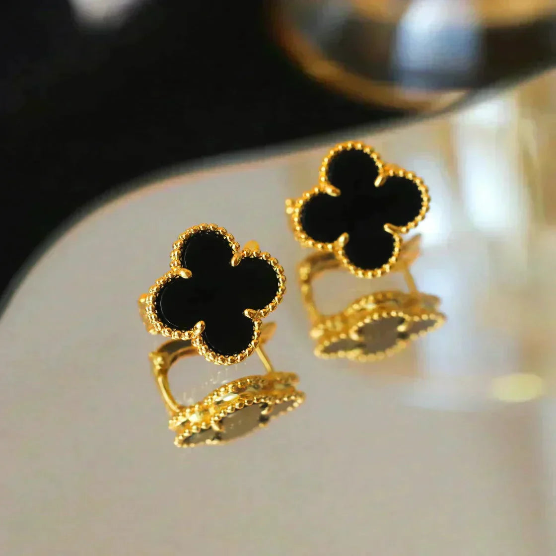 [Charm Aries Jewelry]CLOVER MEDIUM 1 MOTIFS  ONYX STUD EARRINGS