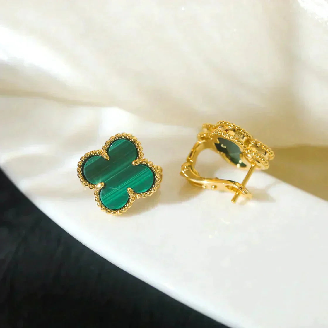 [Charm Aries Jewelry]CLOVER MEDIUM 1 MOTIFS MALACHITE  EARRINGS