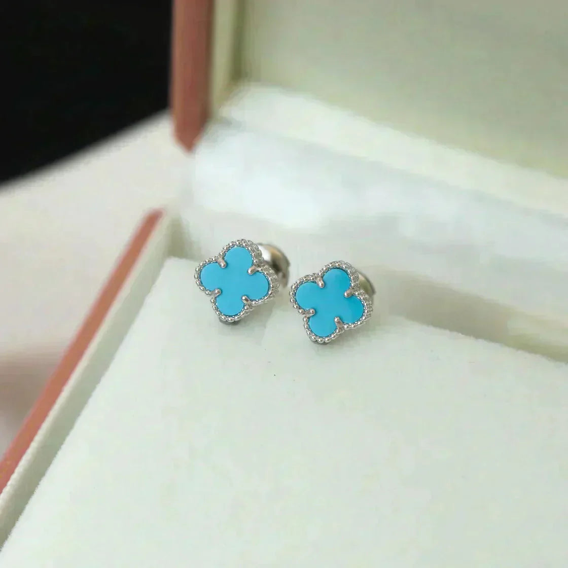 [Charm Aries Jewelry]CLOVER MINI 9.5MM ONYX STUD EARRINGS SILVER