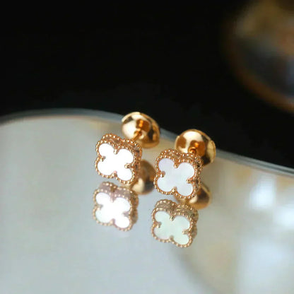 [Charm Aries Jewelry]CLOVER MINI 9.5MM WHITE MOP EARRINGS