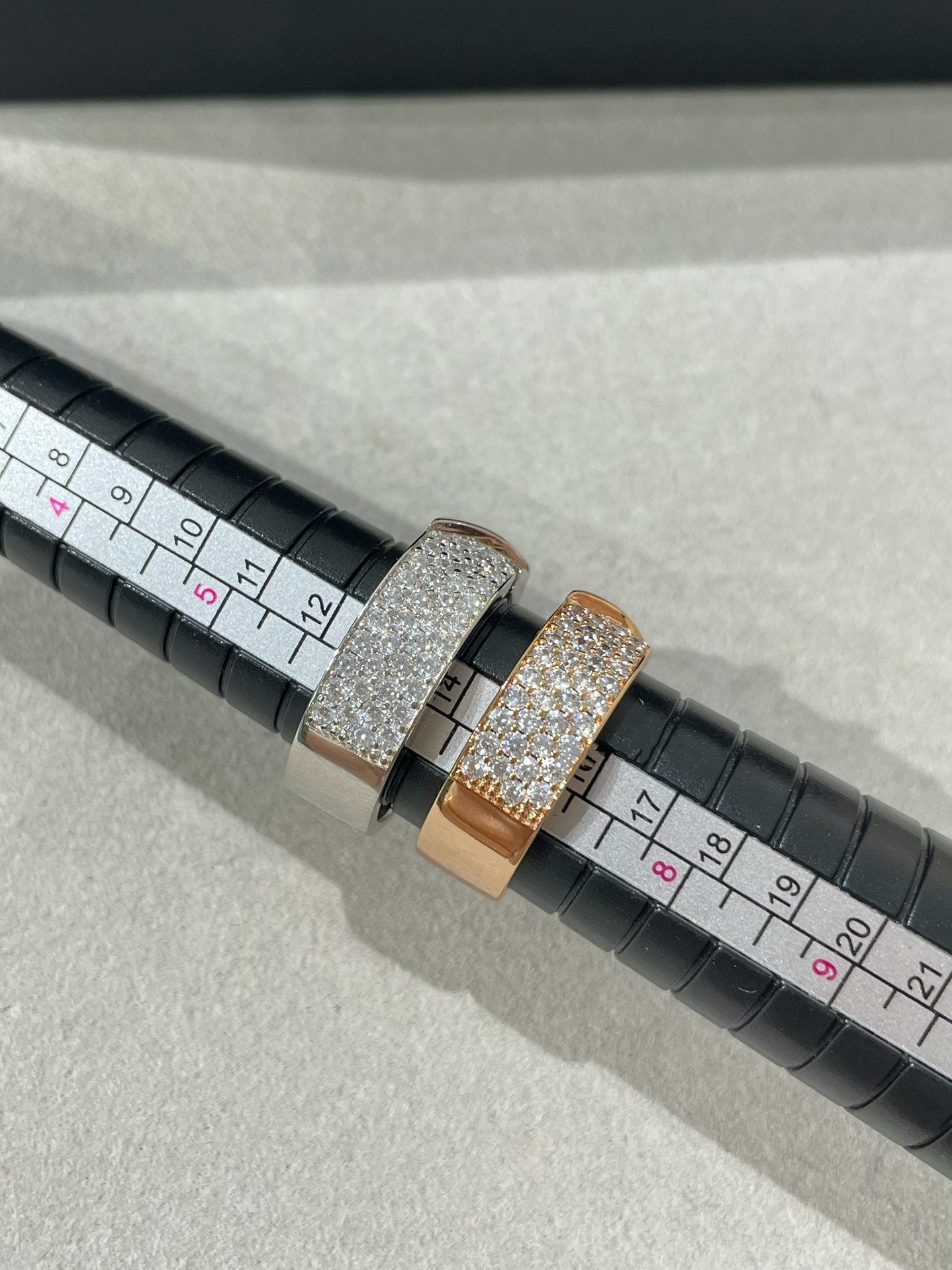 [Charm Aries Jewelry]LIENS EVIDENCE  DIAMOND PAVED RING