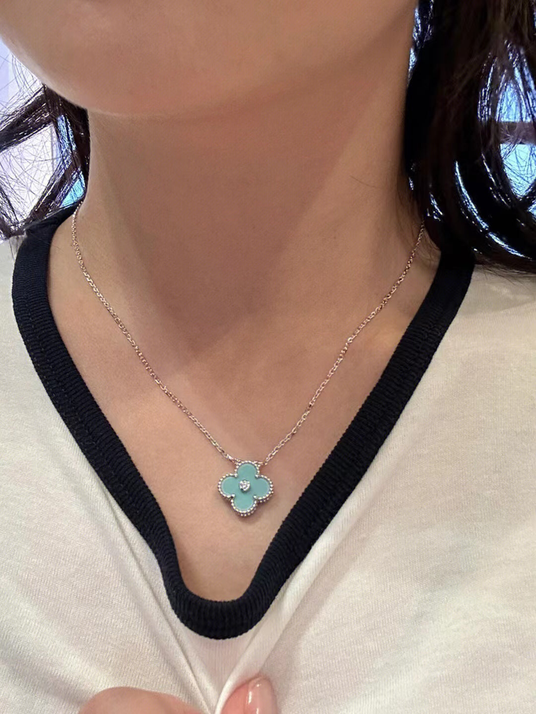[Charm Aries Jewelry]CLOVER 1 DIAMOND LIGHT BLUE SILVER NECKLACE