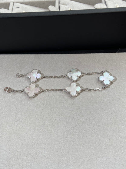 [Charm Aries Jewelry]CLOVER SILVER MOP 5 MOTIF BRACELET