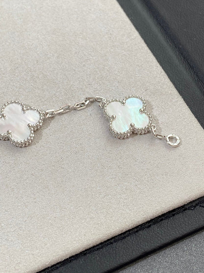 [Charm Aries Jewelry]CLOVER SILVER MOP 5 MOTIF BRACELET