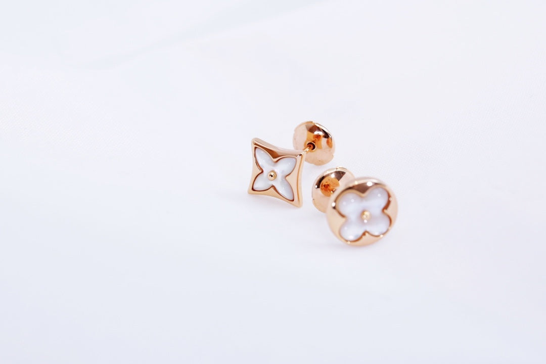 [Charm Aries Jewelry]STAR AND SUN PINK GOLD MOP STUD EARRINGS