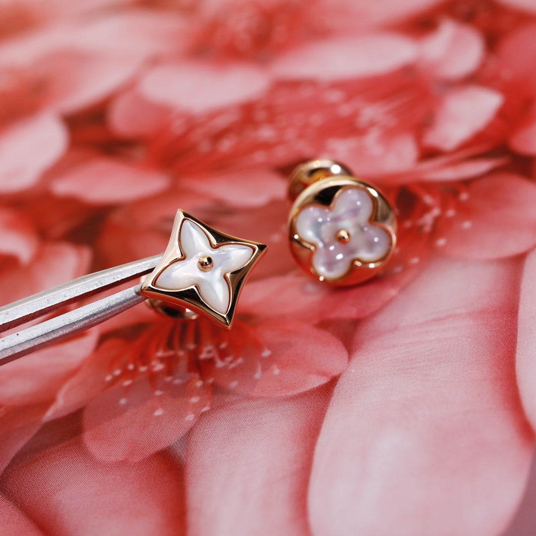 [Charm Aries Jewelry]STAR AND SUN PINK GOLD MOP STUD EARRINGS