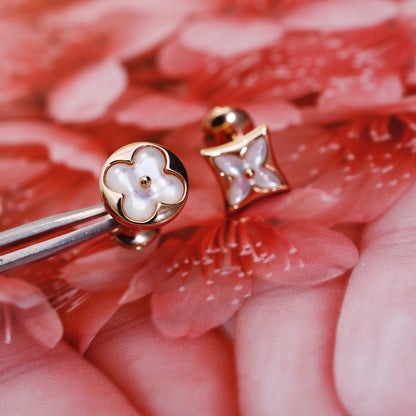 [Charm Aries Jewelry]STAR AND SUN PINK GOLD MOP STUD EARRINGS