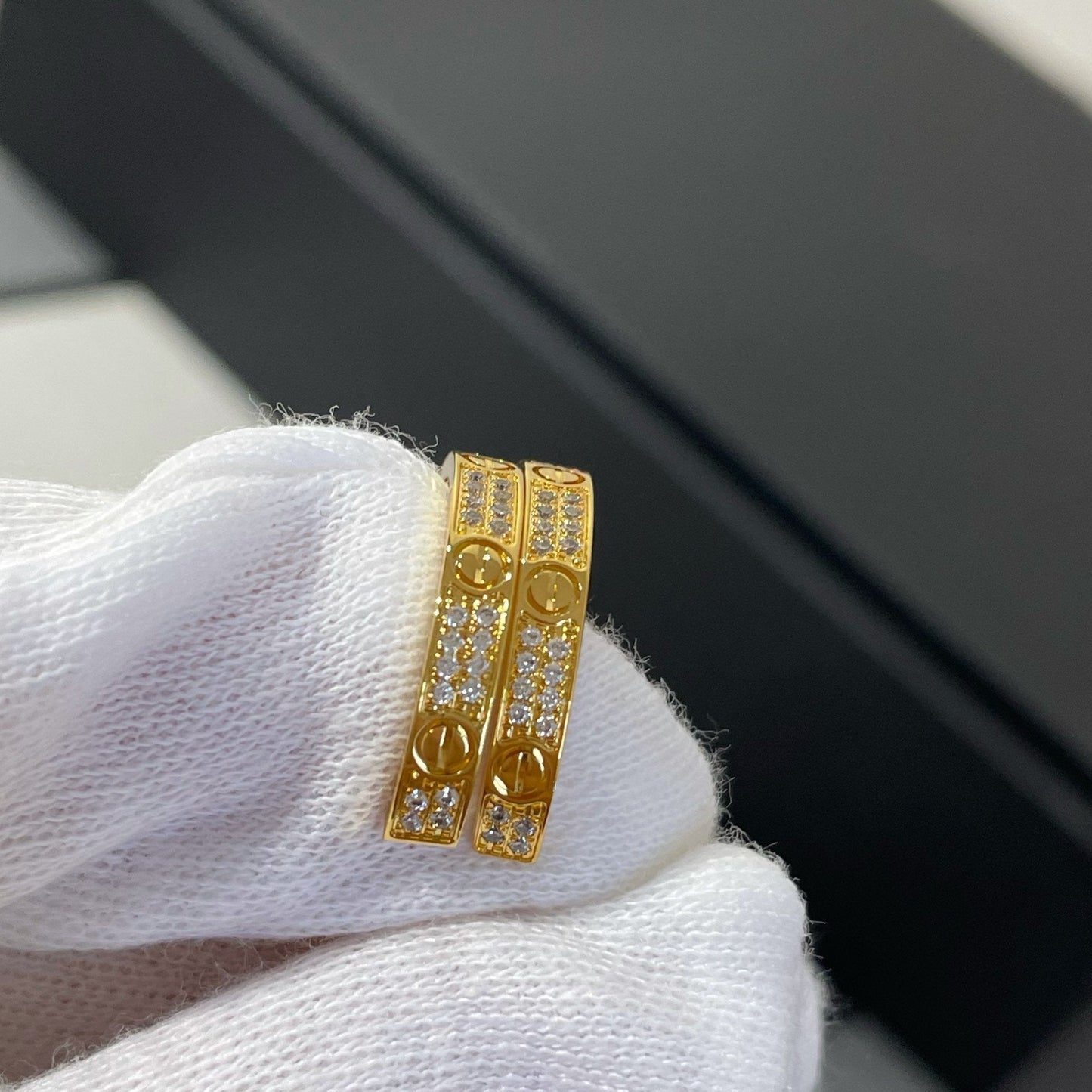 [Charm Aries Jewelry]LOVE DIAMOND GOLD HOOP EARRINGS