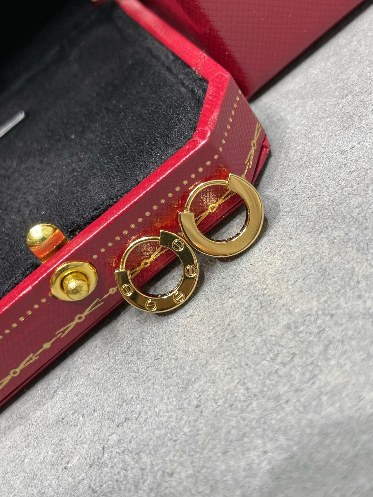 [Charm Aries Jewelry]LOVE MINI EARRINGS