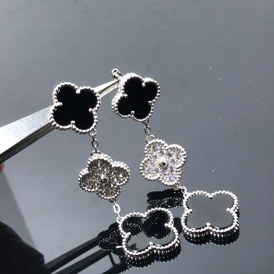 [Charm Aries Jewelry]CLOVER 3 MOTIF DIAMOND ONYX SILVER EARRINGS