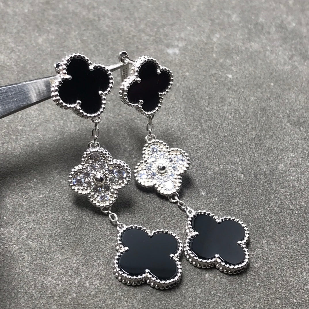 [Charm Aries Jewelry]CLOVER 3 MOTIF DIAMOND ONYX SILVER EARRINGS