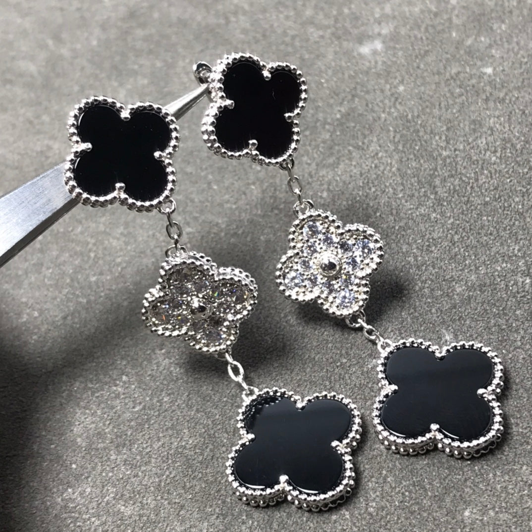 [Charm Aries Jewelry]CLOVER 3 MOTIF DIAMOND ONYX SILVER EARRINGS