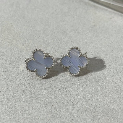 [Charm Aries Jewelry]CLOVER CHALCEDONY SILVER STUD EARRINGS