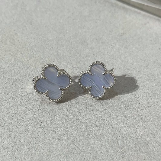 [Charm Aries Jewelry]CLOVER CHALCEDONY SILVER STUD EARRINGS