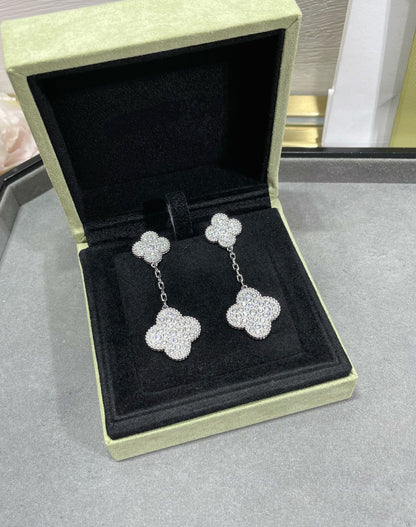 [Charm Aries Jewelry]CLOVER 2 MOTIFS DIAMOND PAVED SILVER EARRINGS