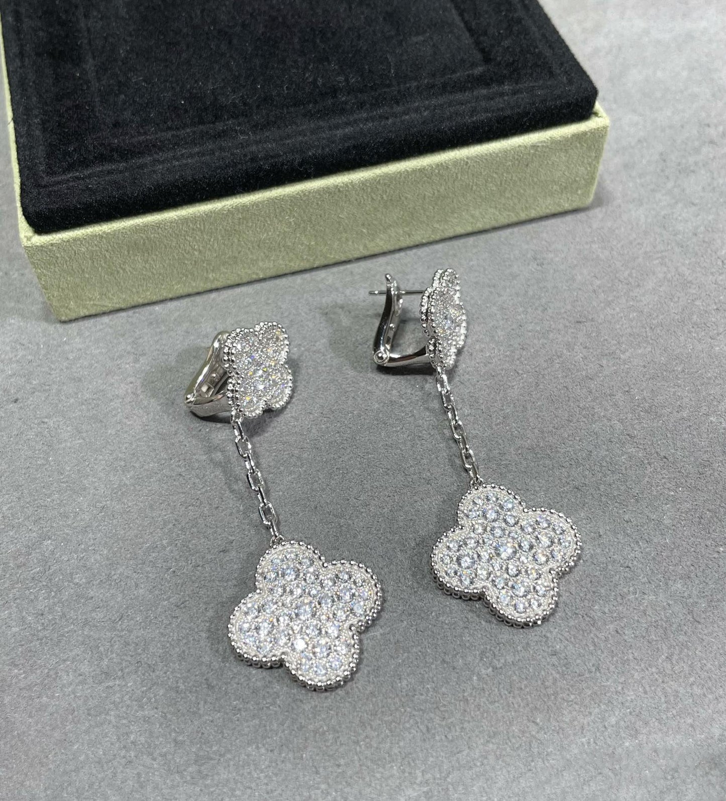 [Charm Aries Jewelry]CLOVER 2 MOTIFS DIAMOND PAVED SILVER EARRINGS