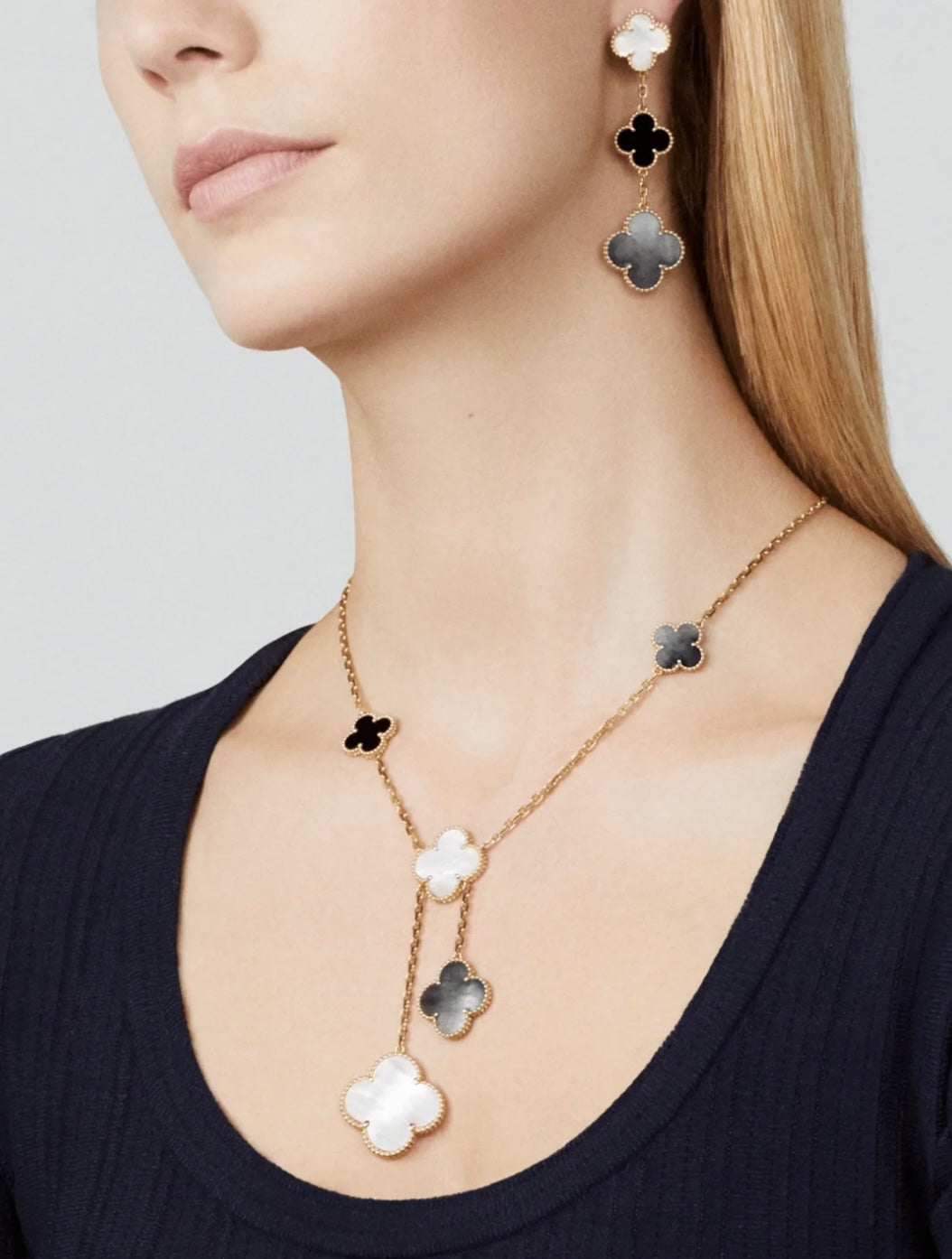 [Charm Aries Jewelry]CLOVER 3 MOTIF MOP ONYX DARK MOP PINK GOLD EARRINGS