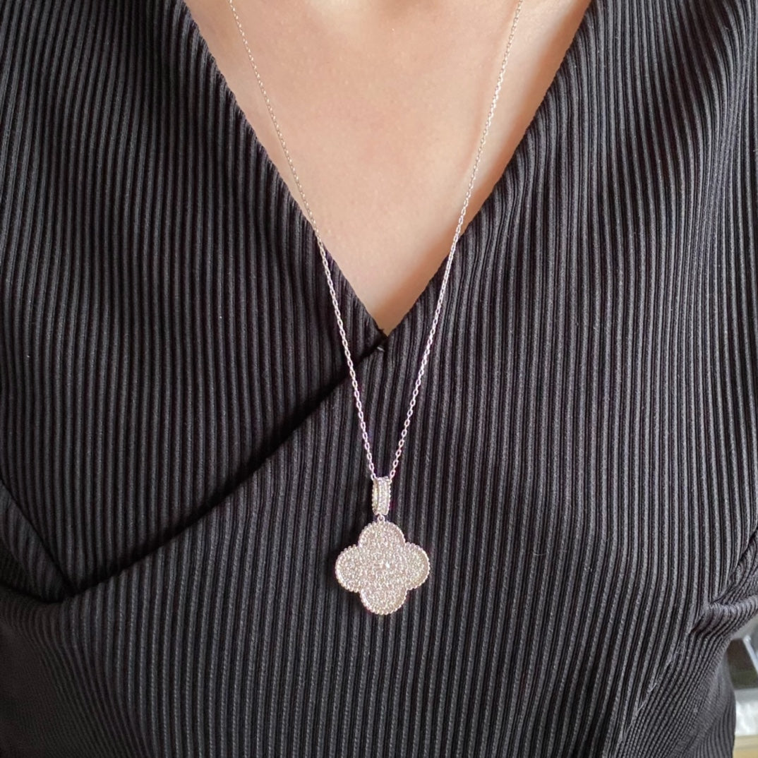 [Charm Aries Jewelry]CLOVER 25MM LARGE PEDANT DIAMOND PAVED LONG NECKLACE