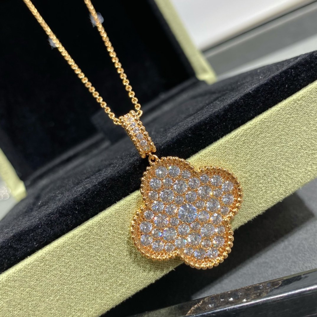 [Charm Aries Jewelry]CLOVER 25MM LARGE PEDANT DIAMOND PAVED LONG NECKLACE
