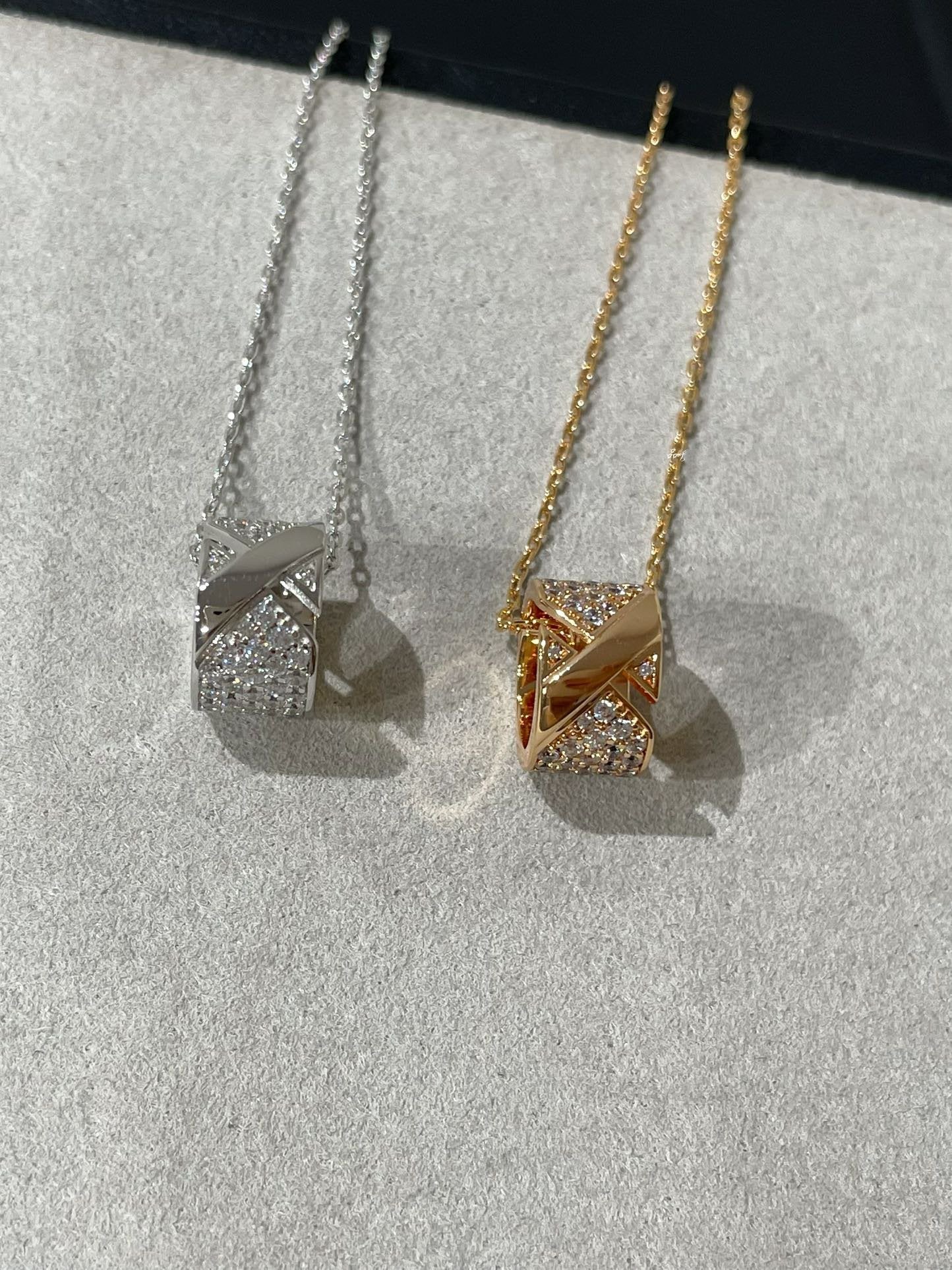 [Charm Aries Jewelry]LIENS EVIDENCE DIAMOND PAVED NECKLACE