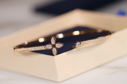 [Charm Aries Jewelry]IDYLLE GOLD OPEN BRACELET DIAMOND PAVED