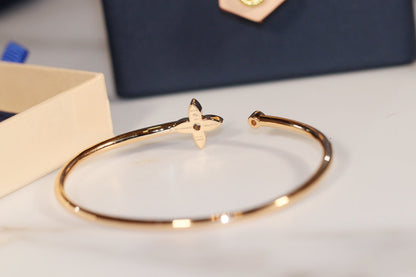 [Charm Aries Jewelry]IDYLLE GOLD OPEN BRACELET DIAMOND PAVED