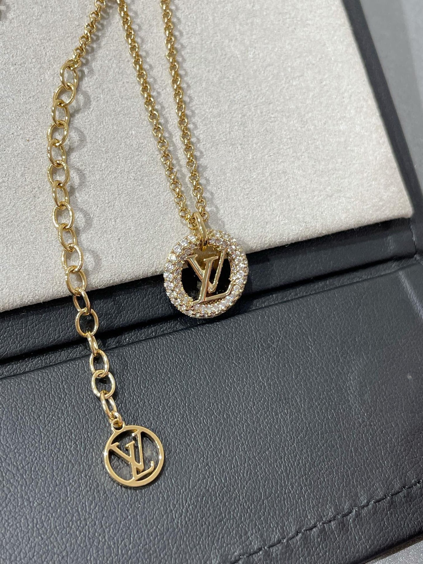 [Charm Aries Jewelry]BY NIGHT DIAMOND PAVED NECKLACE