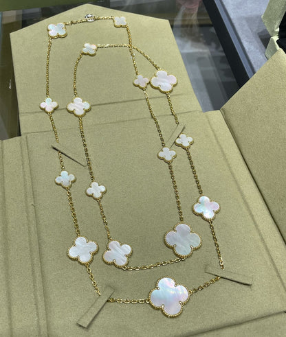 [Charm Aries Jewelry]CLOVER 16 MOTIF WHITE MOP GOLD NECKLACE