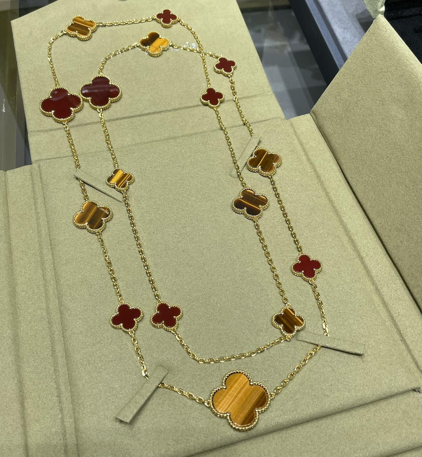 [Charm Aries Jewelry]CLOVER 16 MOTIF CARNELIAN TIGER EYE ROSE GOLD NECKLACE