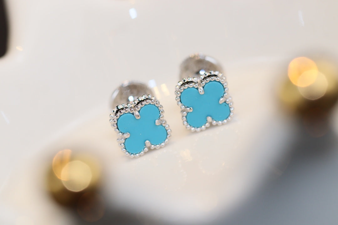 [Charm Aries Jewelry]CLOVER MINI TURQUOISE SILVER STUD EARRINGS