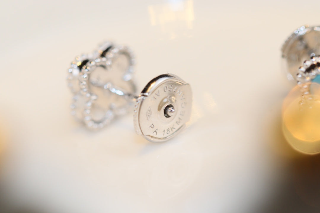 [Charm Aries Jewelry]CLOVER MINI TURQUOISE SILVER STUD EARRINGS