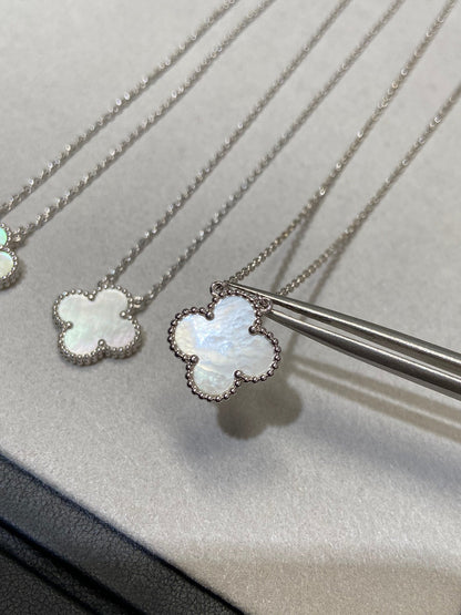 [Charm Aries Jewelry]CLOVER MEDIUM SILVER WHITE MOP NECKLACE