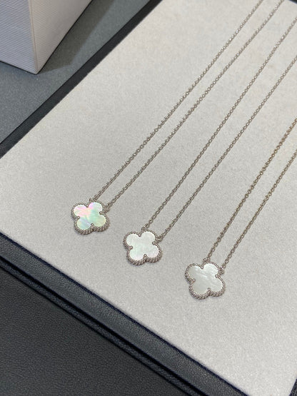 [Charm Aries Jewelry]CLOVER MEDIUM SILVER WHITE MOP NECKLACE