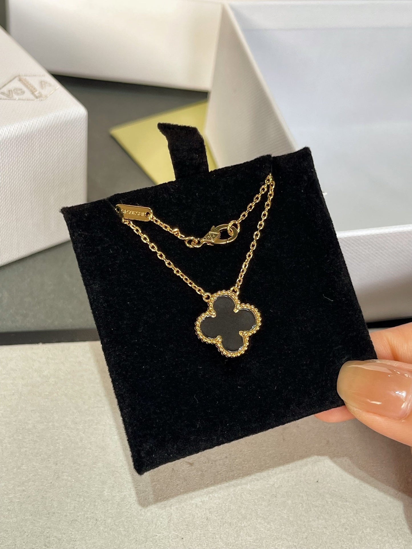 [Charm Aries Jewelry]CLOVER ROCK CRYSTAL ROSE GOLD NECKLACE