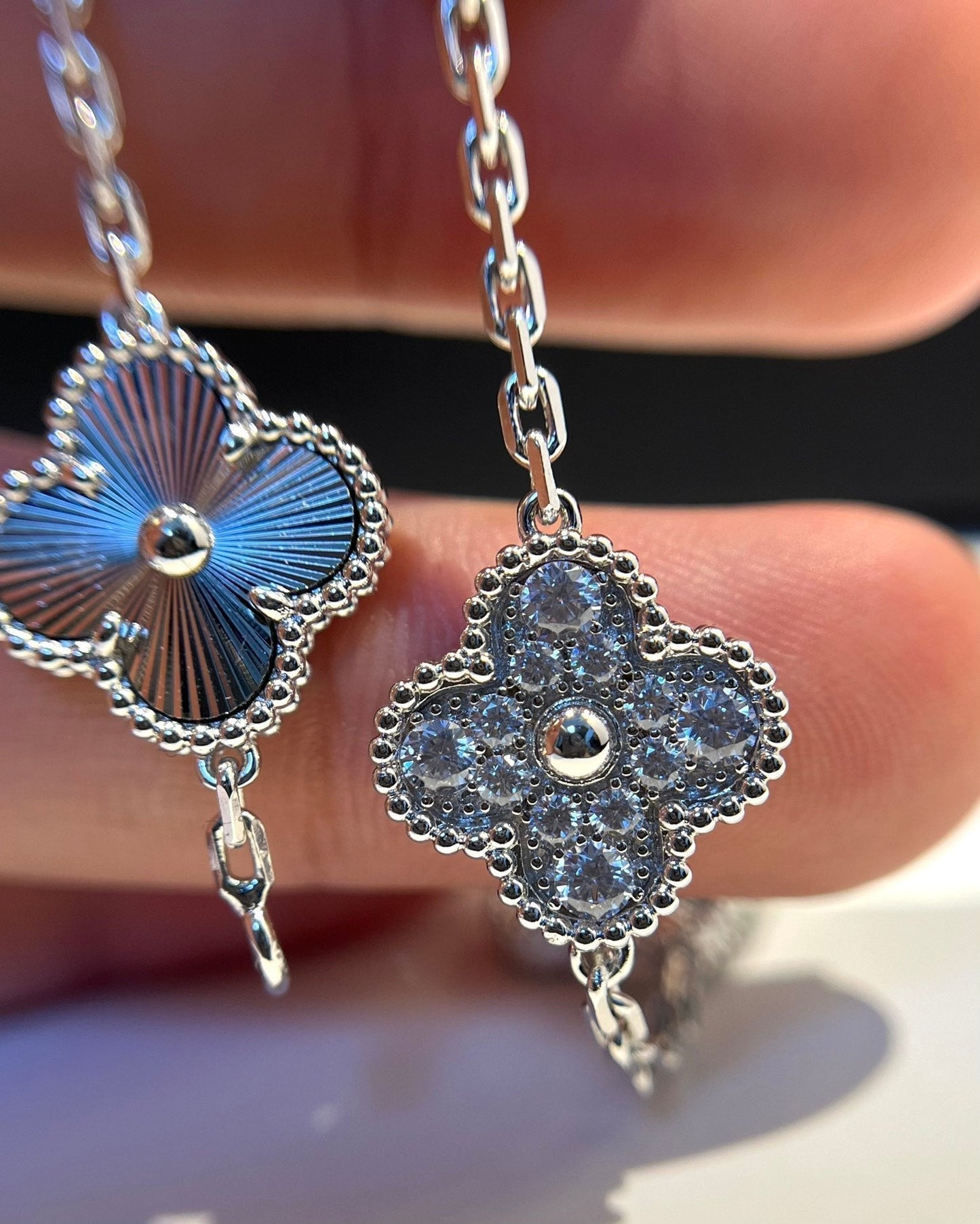 [Charm Aries Jewelry]CLOVER 5 MOTIF SILVER DIAMOND BRACELET