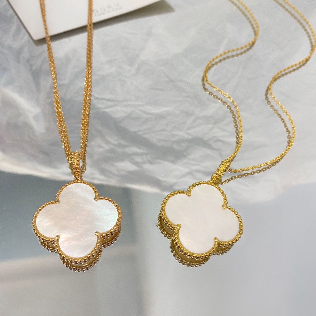 [Charm Aries Jewelry]CLOVER 25MM MOP LARGE PENDANT NECKLACE