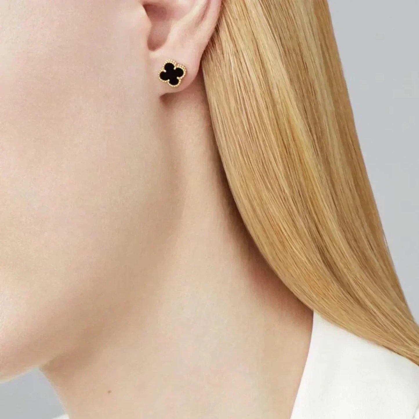 [Charm Aries Jewelry]CLOVER MINI 9.5MM BLACK MOP EARRINGS