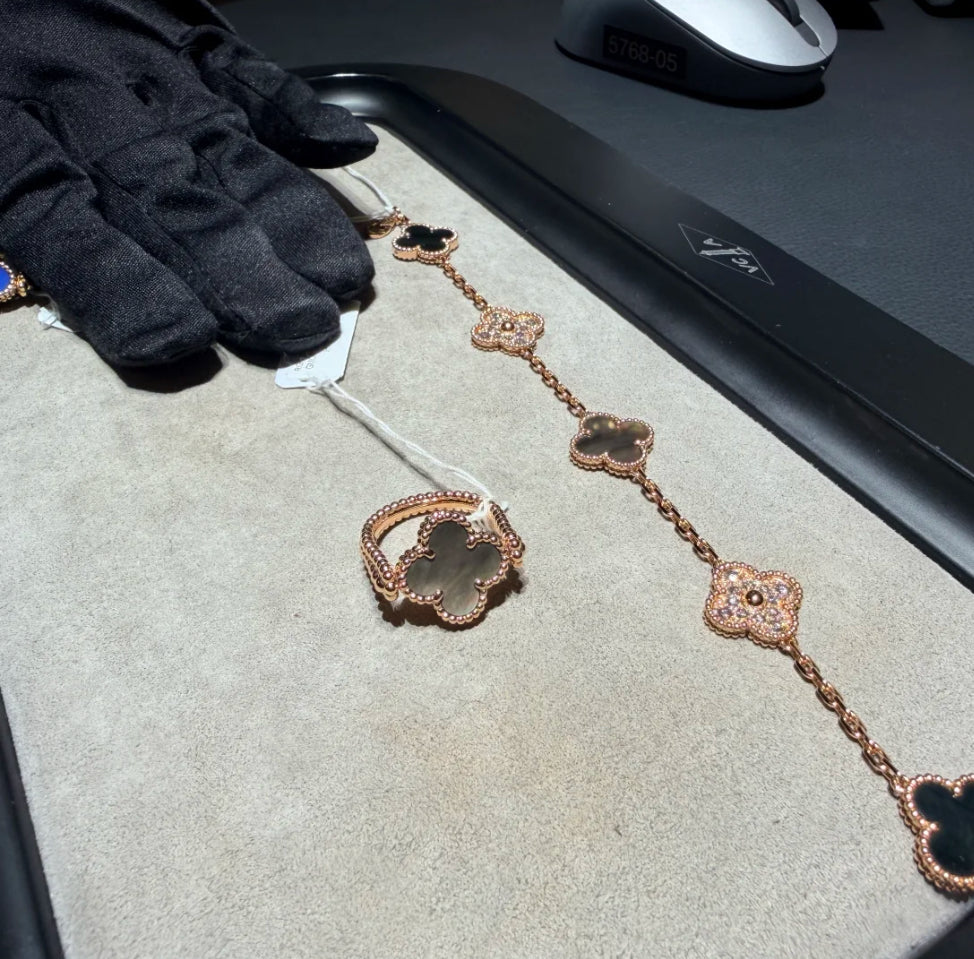 [Charm Aries Jewelry]CLOVER RIVERSIBLE GREY MOP RING