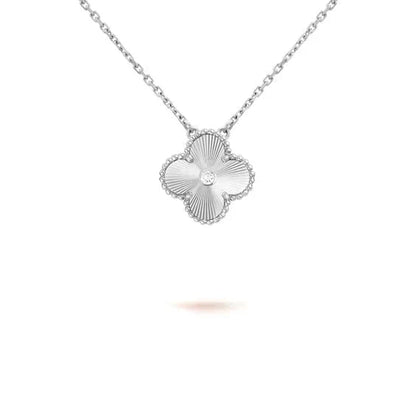 [Charm Aries Jewelry]CLOVER  15MM DIAMOND LASER NECKLACE SILVER