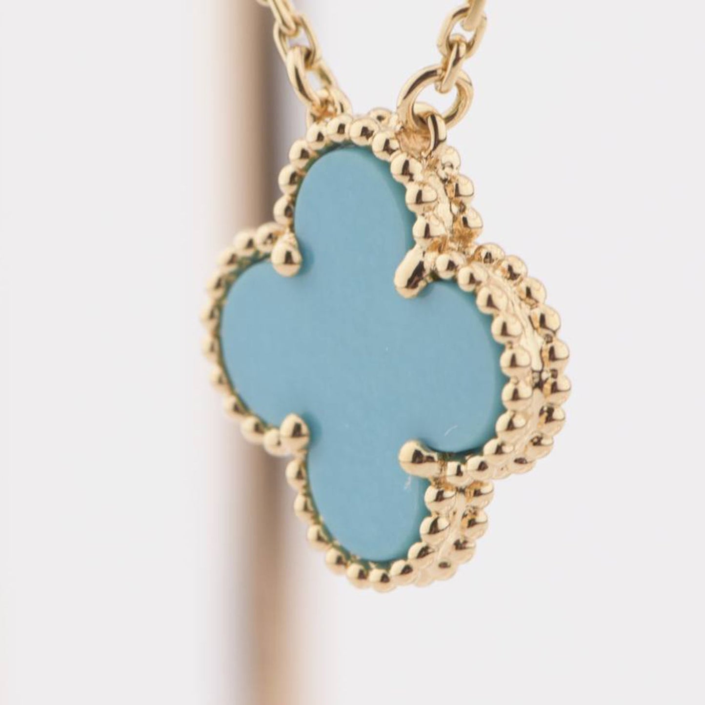 [Charm Aries Jewelry]CLOVER 15MM VINTAGE TURQUOISE NECKLACE
