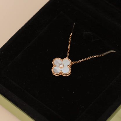 [Charm Aries Jewelry]CLOVER 15MM DIAMOND WHITE FRITILLARIA NECKLACE