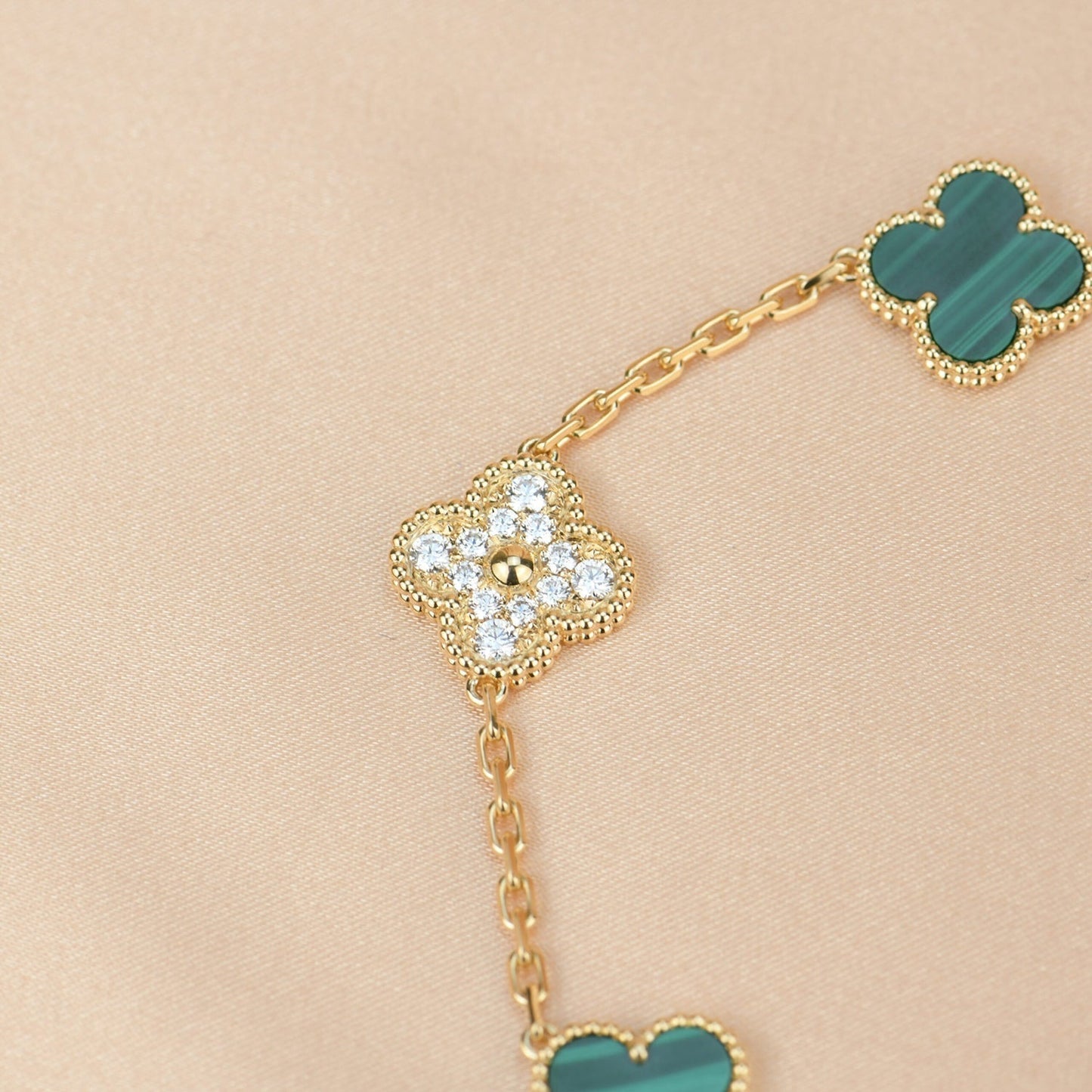 [Charm Aries Jewelry]CLOVER  5 MOTIF MALACHITE DIAMOND BRACELET